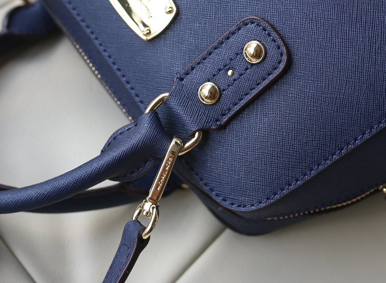 一件代发 MK原版顶级十字纹牛皮 2014专柜新款贝壳枕头包中号 深蓝