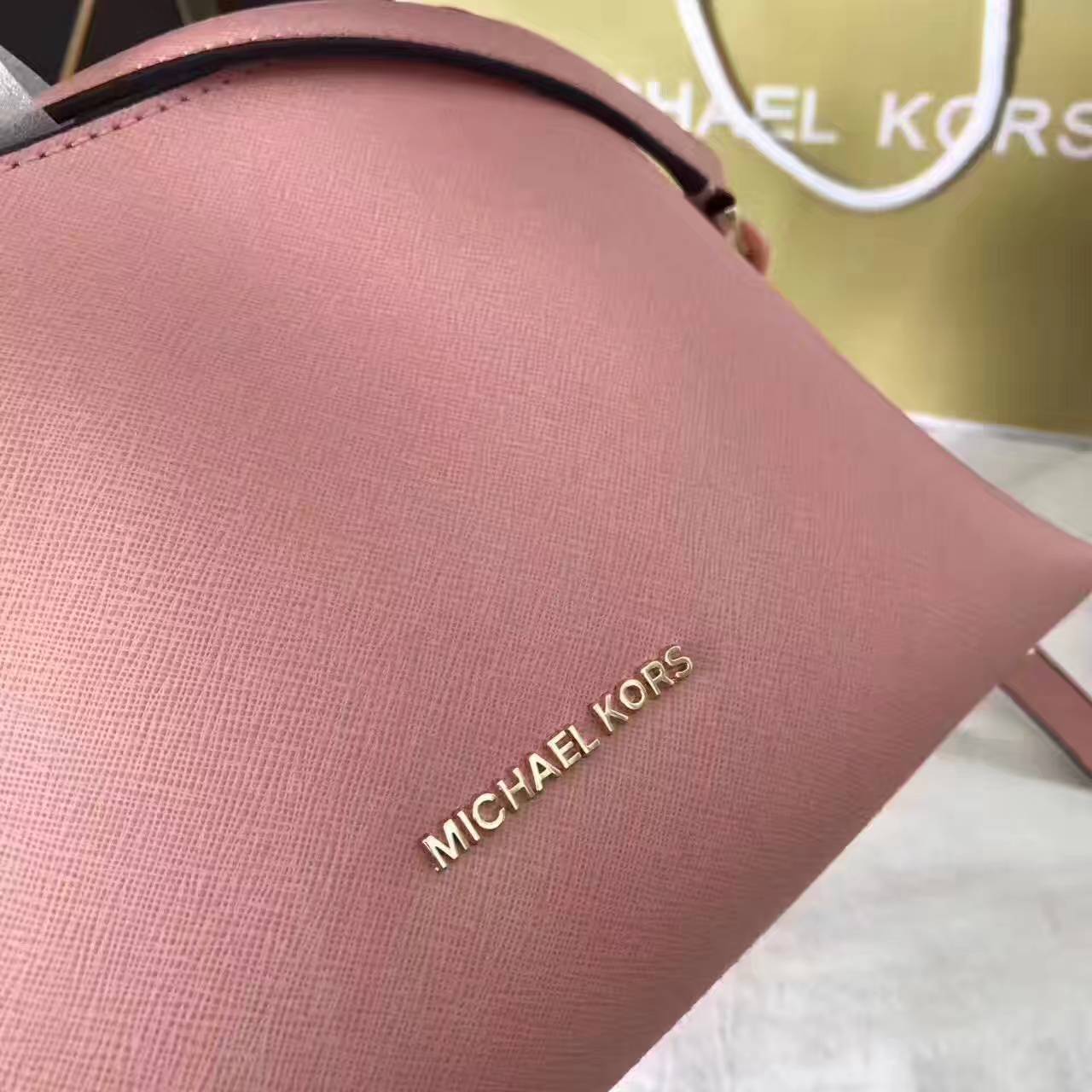 厂家直销 MK迈克科尔斯2017年新款牛皮玉石单肩包斜挎包包 粉色
