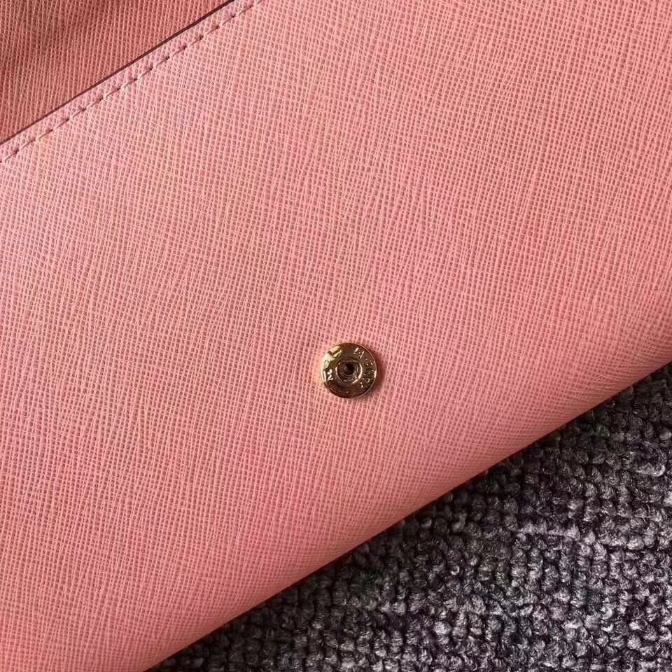 MK钱包批发 迈克科尔斯虾进口十字纹牛皮长款翻盖钱夹卡包19cm 虾粉色