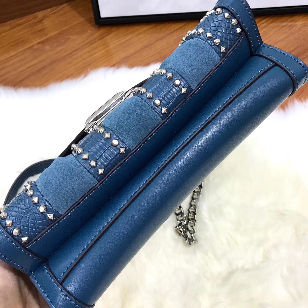 迈克高仕官网 MK2018最新款拼皮铆钉Whitney手袋链条女包24CM 牛仔蓝